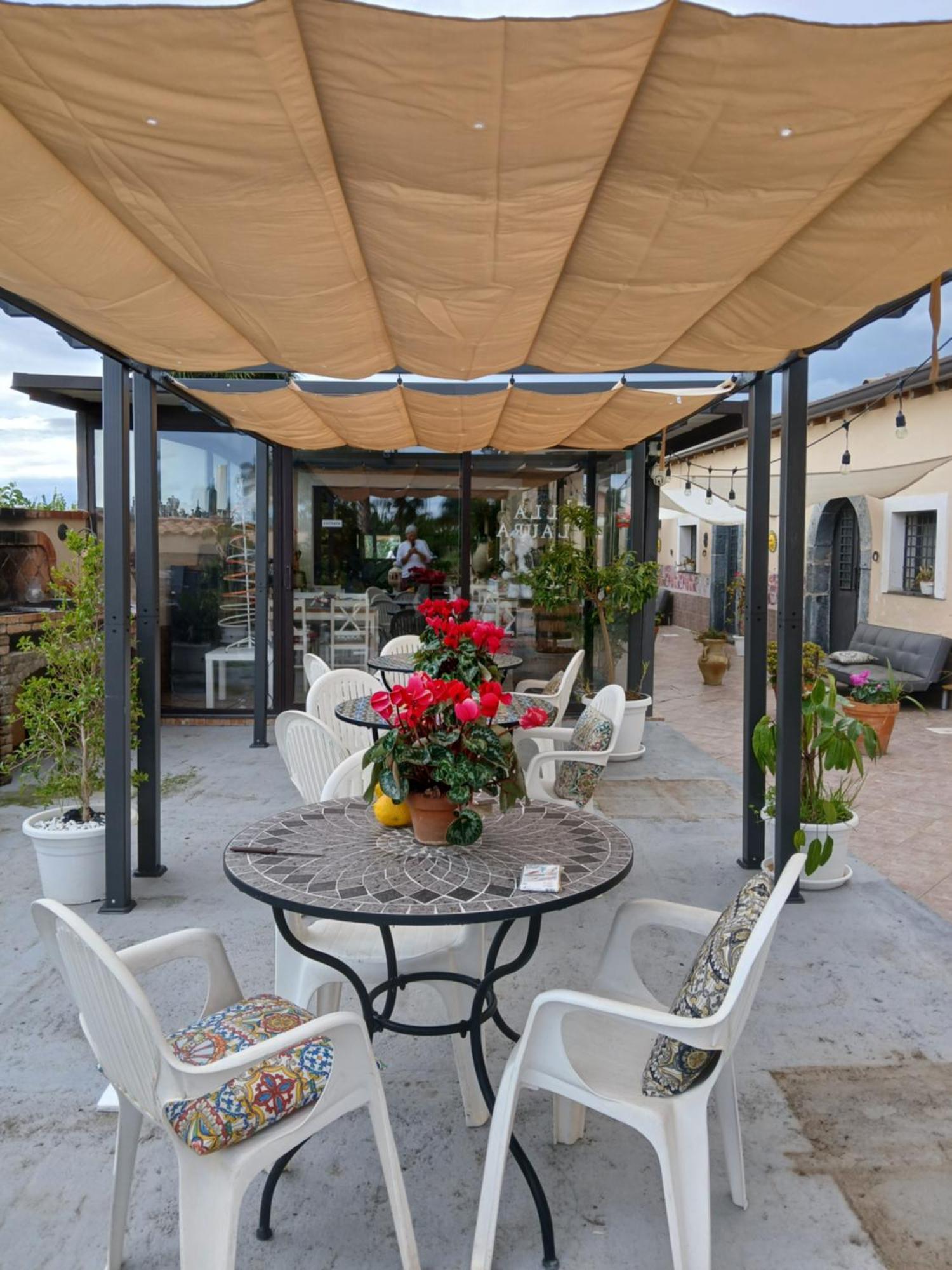 Villa Laura Apartment جيارديني ناكسوس المظهر الخارجي الصورة